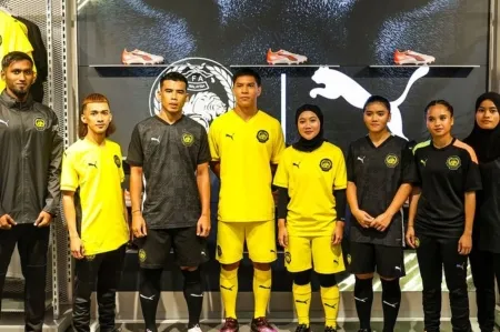 Malaysian National Team Launches New Jersey, Indonesian Netizens' Julid Action: Yellow Like Referee and Shaolin Soccer!